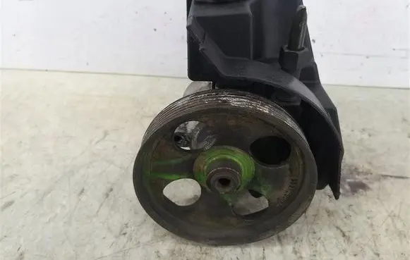 Citroen Xsara Power steering pump 26079884