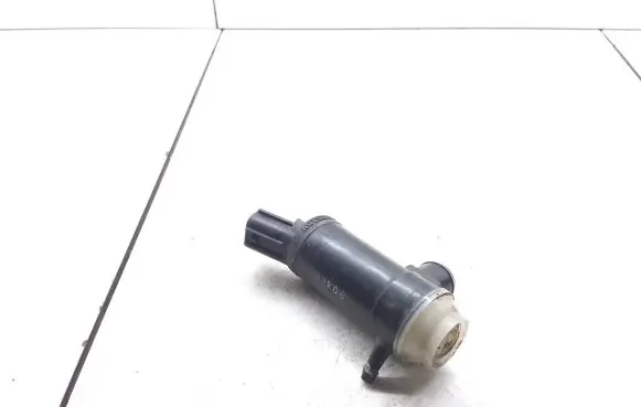 Subaru Legacy Windscreen/windshield washer pump EW7