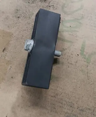 Battery bracket