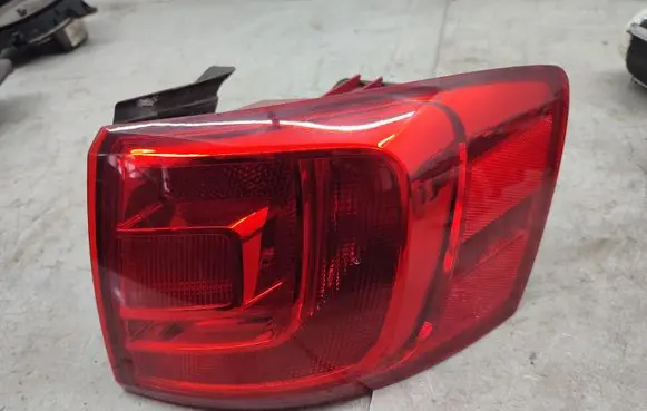 Volkswagen Jetta VI Rear/tail lights