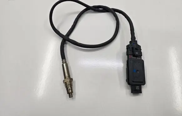 BMW 5 G30 G31 G38 Lambda probe sensor 8594553