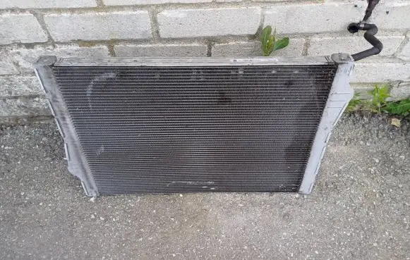 BMW X5 F15 Coolant radiator 7807624 7307624 201600407