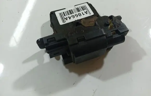 Tailgate/trunk/boot lock/catch/latch