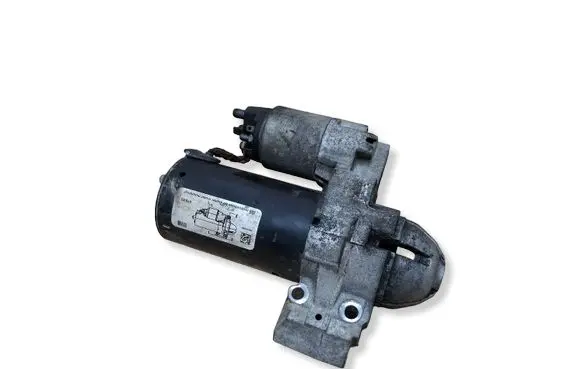 BMW X1 E84 Starter motor 8570383