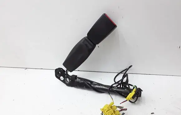 Mercedes-Benz S AMG W221 Front seatbelt buckle 33038650F