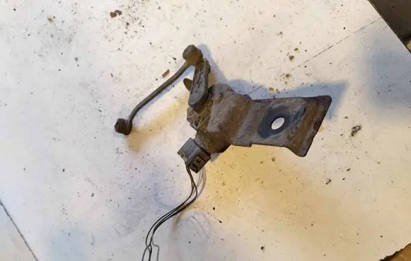 Mercedes-Benz S W220 Front height sensor lever A0105427617
