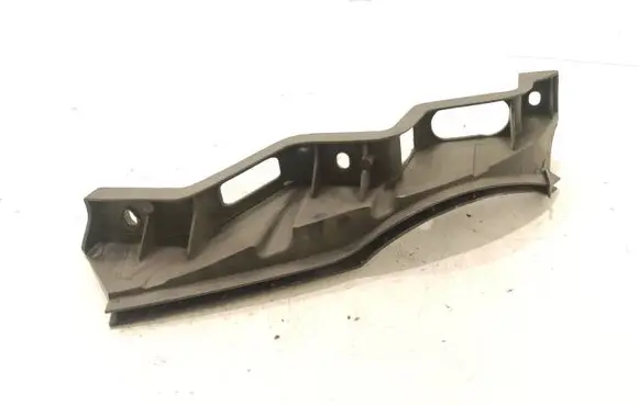 Volkswagen PASSAT B6 Front bumper mounting bracket 3C0807890
