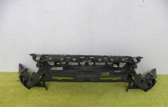Ford Connect Front bumper mounting bracket