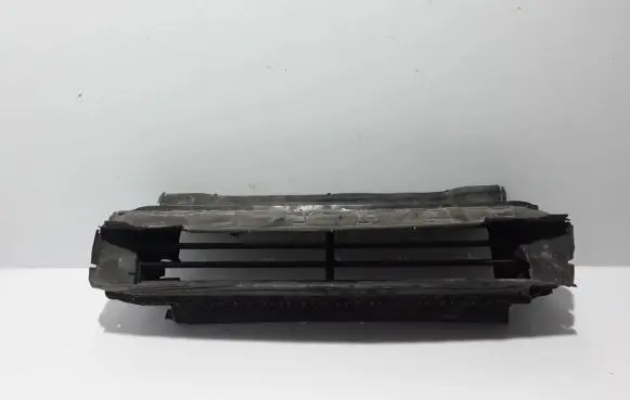 Skoda Octavia Mk4 Intercooler air channel guide 5E3122327