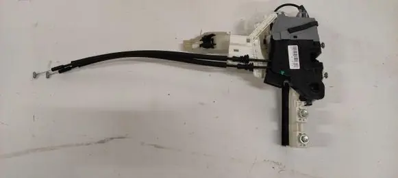 Hyundai Tucson LM Front door lock 81320-D3000
