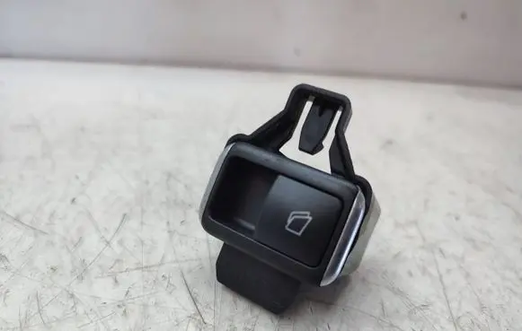 Mercedes-Benz GL X166 Electric window control switch A1668200210