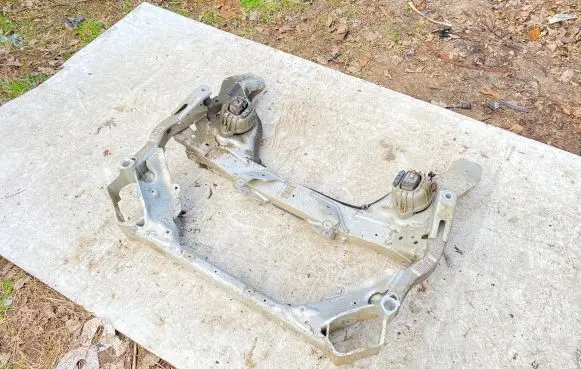BMW 1 E81 E87 Front subframe 4676427994