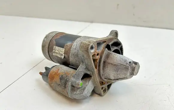 Nissan Primastar Starter motor 8200621305A
