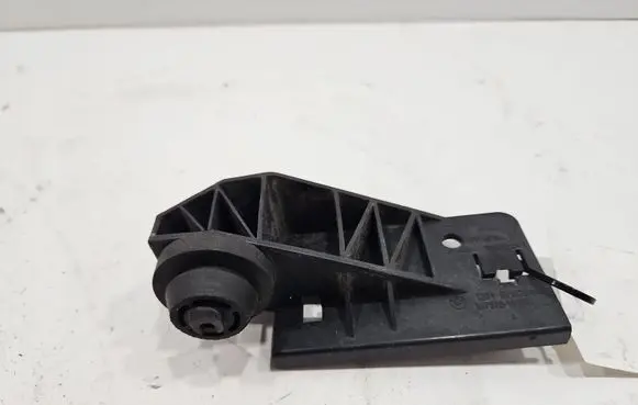 BMW 4 F32 F33 Air filter cleaner box bracket assembly 8515794