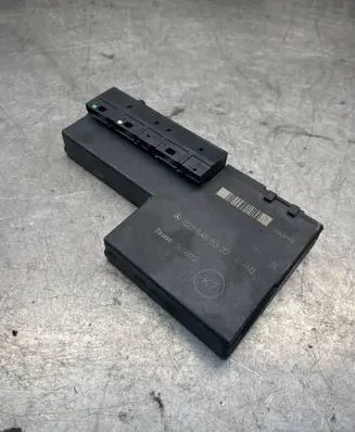 Mercedes-Benz E W210 Fuse module 0225455332 309872