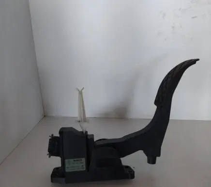 Skoda Octavia Mk1 (1U) Accelerator throttle pedal 1J1721503K 0281002342 184300850