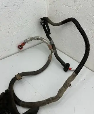 Land Rover Discovery 3 - LR3 Positive cable (battery) yta500520 301071400