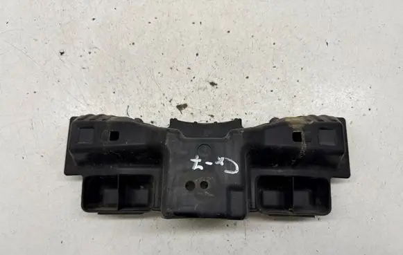 Mazda CX-7 Front bumper mounting bracket EH44500J1