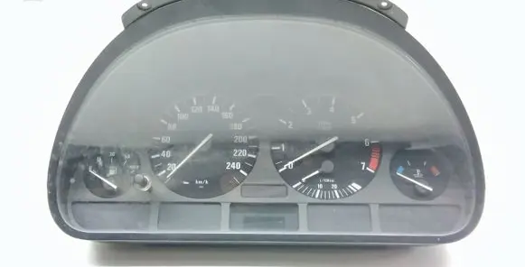 BMW 5 E39 Speedometer (instrument cluster) 8372359 62118372359 110008735025