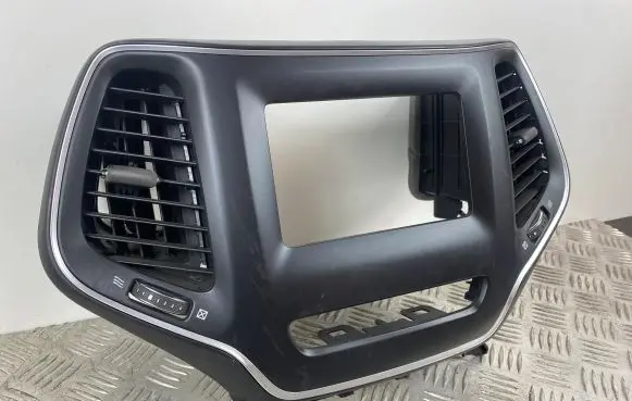 Jeep Cherokee Radio/GPS head unit trim 6AS061Z6AB