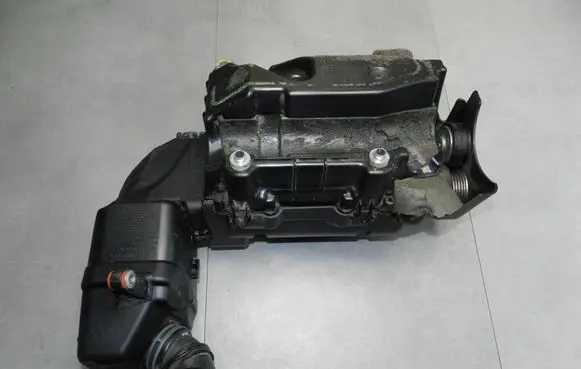 Intake resonator