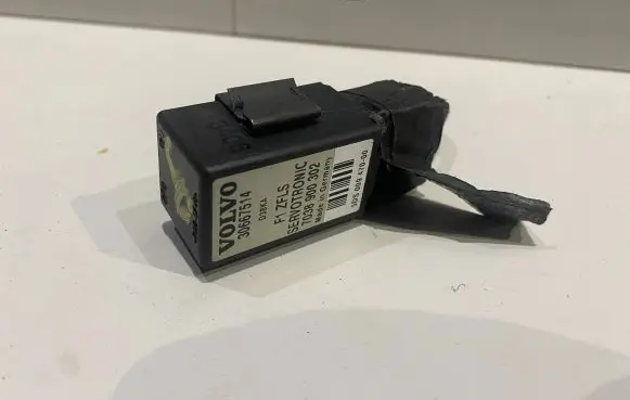 Volvo S80 Other relay 30667514 7038900302 5DS00947000