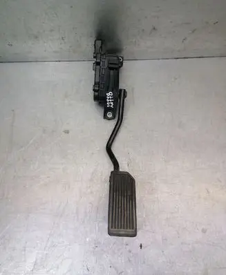 Nissan Primera Accelerator throttle pedal 18002AU410