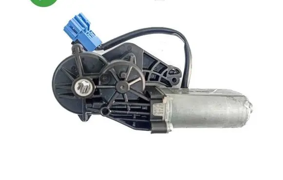 Mercedes-Benz E W211 Seat adjustment motor 0390203208 0375450728 772352