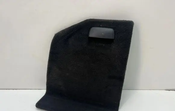 Trunk/boot lower side trim panel