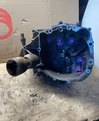 Renault Twingo I Manual 5 speed gearbox JB1132 S084321 7701667379