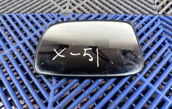 Toyota Prius (XW20) Wing mirror glass 7672672