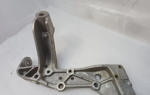 Volkswagen Touran I Other front suspension part 1K0199296F