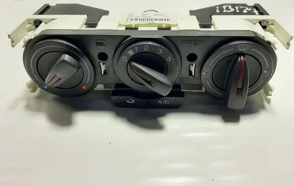 Seat Ibiza IV (6J,6P) Interior fan control switch 6J0820045B