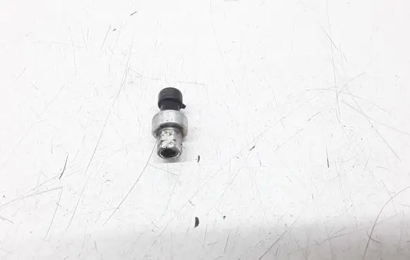 Opel Zafira B Air conditioning (A/C) pressure sensor GM09131721