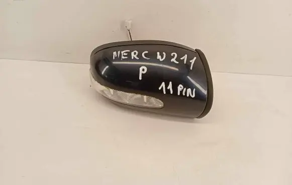 Mercedes-Benz E W211 Front door electric wing mirror 