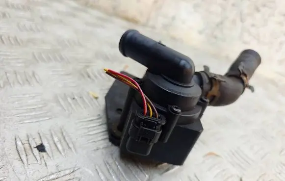 Audi A4 S4 B8 8K Electric auxiliary coolant/water pump 03L965561 71713070 03L121093