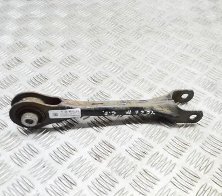 Tesla Model 3 Rear upper control arm/wishbone 104442700C