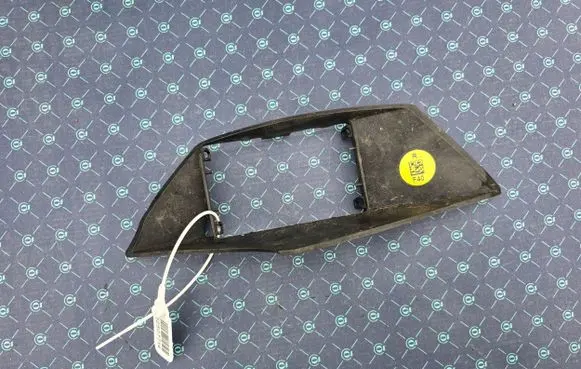 BMW 1 F40 ACC Distronic radar sensor grill/trim 