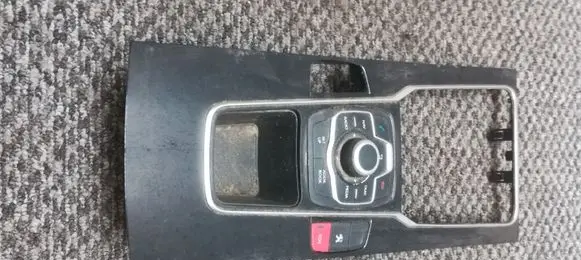 Peugeot 508 Center console 9686453077 9802378577 96770624ZD00