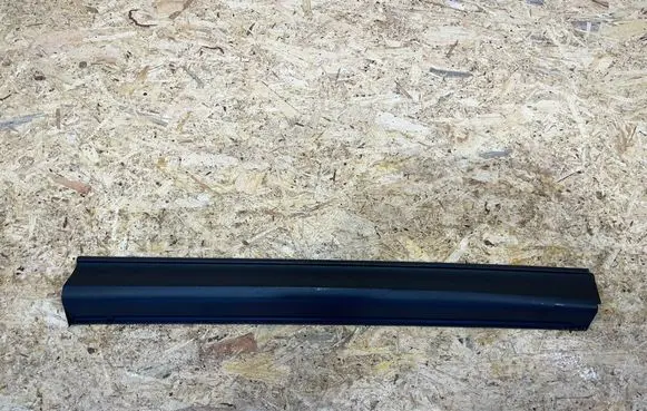 Mazda CX-5 II Front door trim (molding) KB7W-51RA1 S2501M474