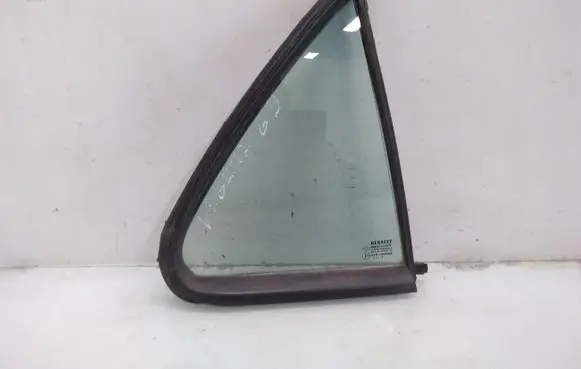 Renault Laguna II Rear side window 43R000929