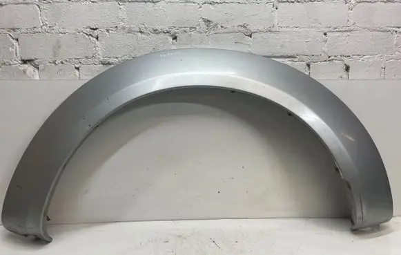 Nissan Navara D22 Rear arch trim