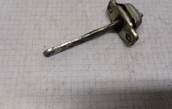 Opel Agila A Front door check strap stopper
