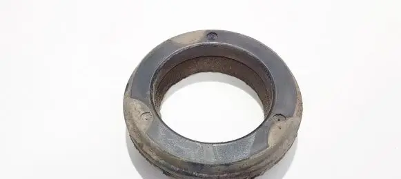 Renault Clio III Coil spring mount 