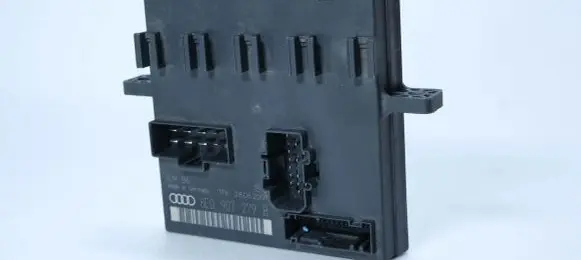 Audi A4 S4 B7 8E 8H Comfort/convenience module 8E0907279B