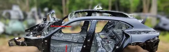 Porsche Taycan 9J1 Front quarter panel
