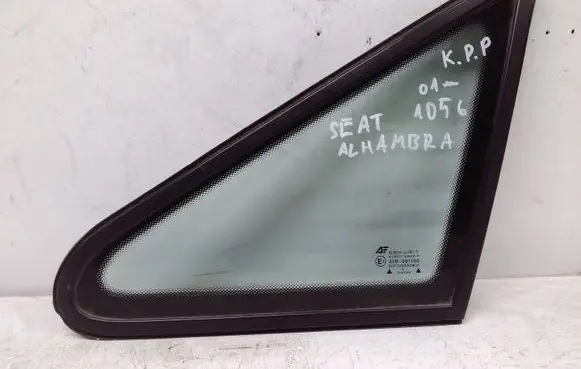 Seat Alhambra (Mk1) Front triangle window/glass 