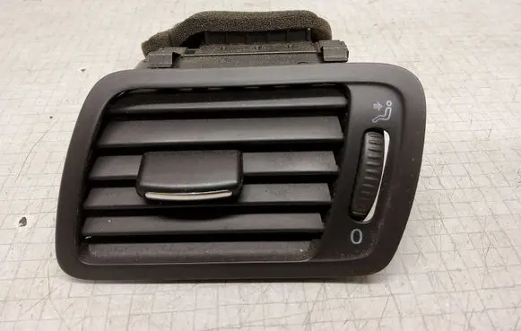 Volkswagen PASSAT B6 Dashboard side air vent grill/cover trim 3C1819701E