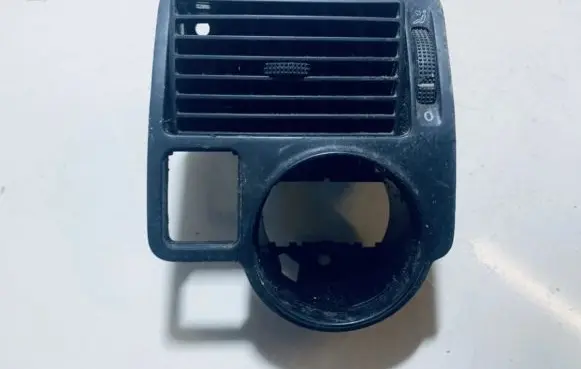 Volkswagen Golf IV Dash center air vent grill 1j1815715a 1j1819983