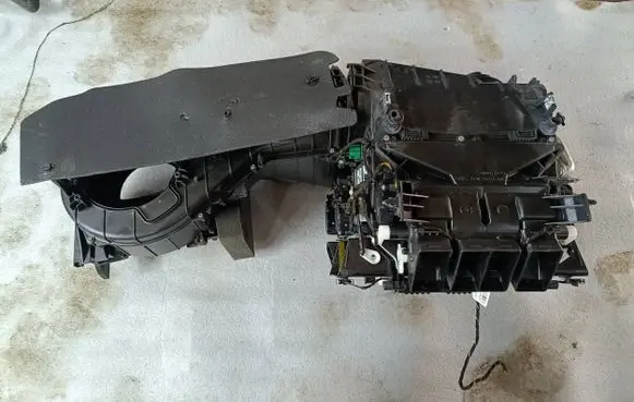 Interior heater climate box assembly